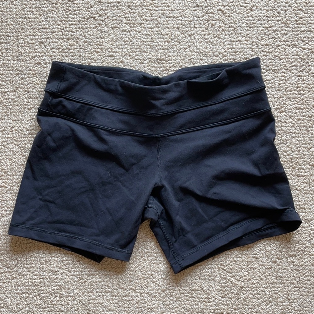 Lululemon mid rise luon shorts